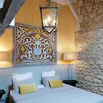 D'hotes Domaine De Ginouilhac Bed & Breakfast
