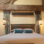 Bed and breakfast D'hotes Domaine De Ginouilhac