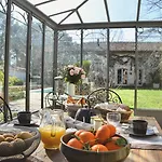 Bed and breakfast D'hotes Domaine De Ginouilhac