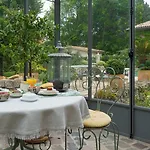 D'hotes Domaine De Ginouilhac 4*