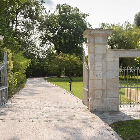 D'hôtes Domaine De Ginouilhac Couette-café Le Taillan-Médoc