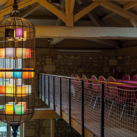 D'hotes Domaine De Ginouilhac Bed & Breakfast