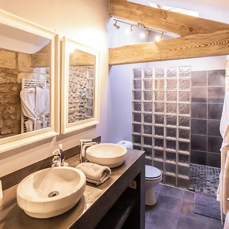 Bed and breakfast D'hotes Domaine De Ginouilhac 4*