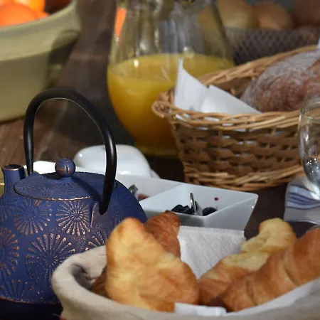 D'hotes Domaine De Ginouilhac 4*