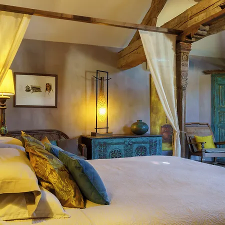 Bed & Breakfast D'hotes Domaine De Ginouilhac 4*