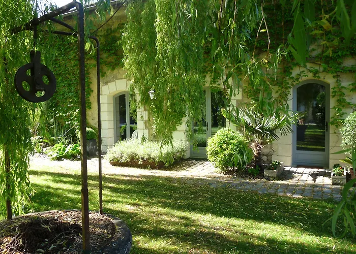 D'hotes Domaine De Ginouilhac 4*